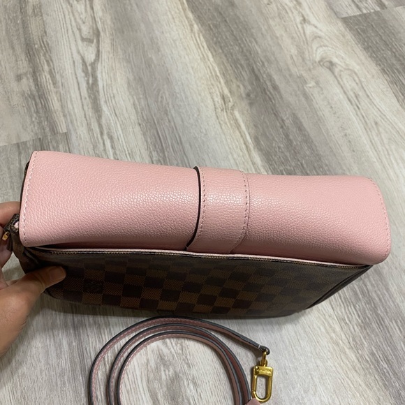 Used - Picture 3 of 14